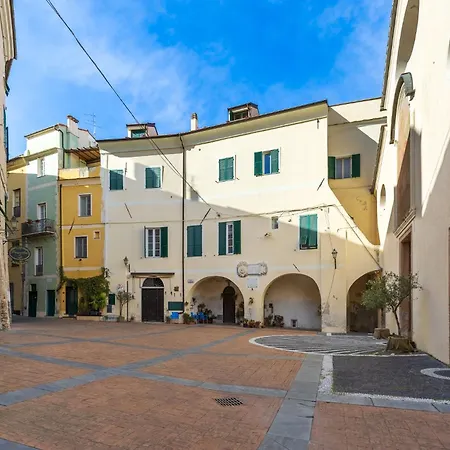 شقة Hostdomus - San Martino Cozy